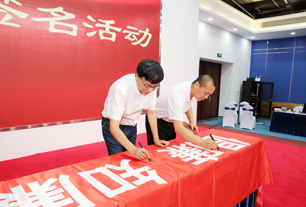 2I2A2079.jpg 2I2A2079.jpg